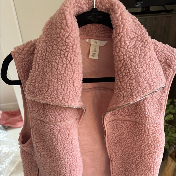 Oversize women’s sherpa vest - Picture 1 of 3